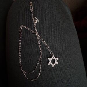 Elegant Silver Star of David Pendant Necklace 14k white gold